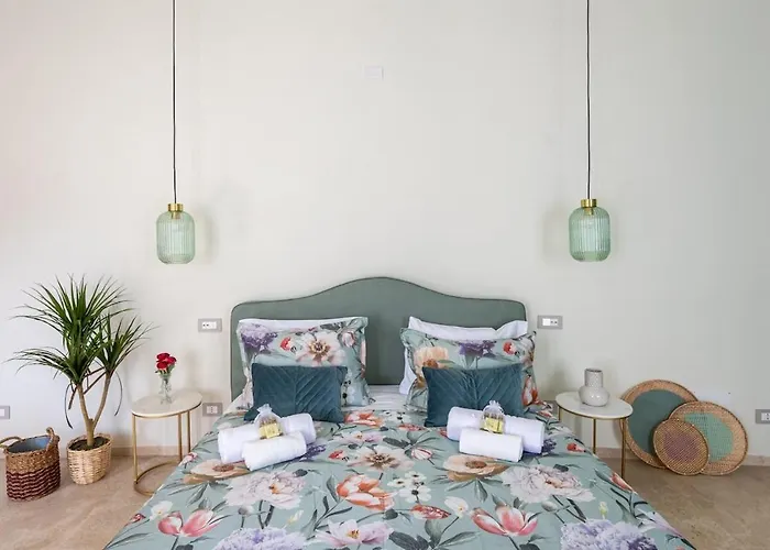 Trastevere Rooftop Terrace Courtyard Loft