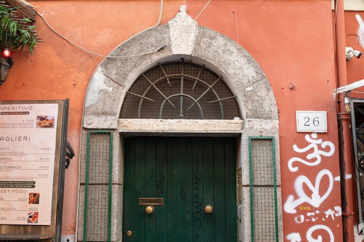 Apartment Trastevere Rooftop Terrace Courtyard Loft Rom