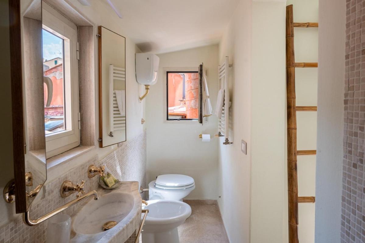 Apartment Trastevere Rooftop Terrace Courtyard Loft Rom
