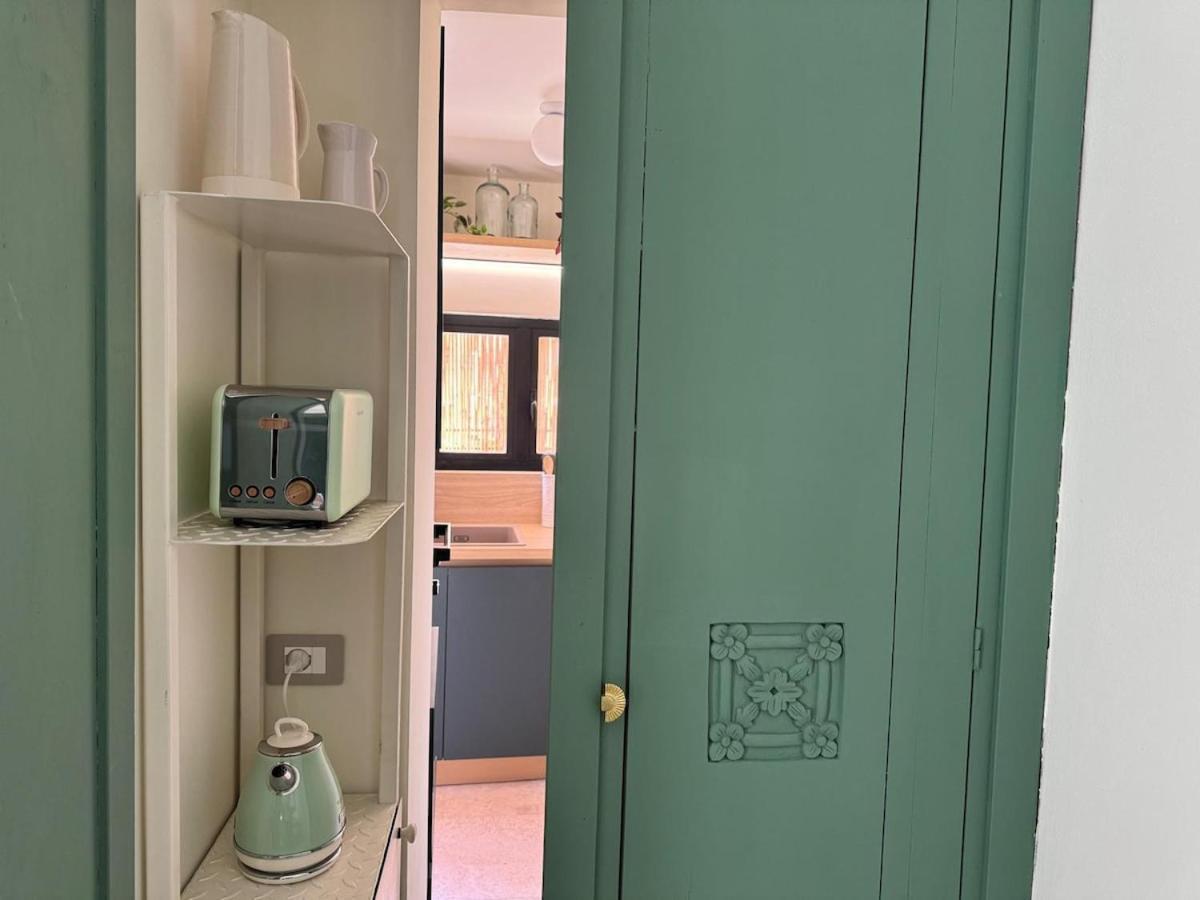 Apartment Trastevere Rooftop Terrace Courtyard Loft *
